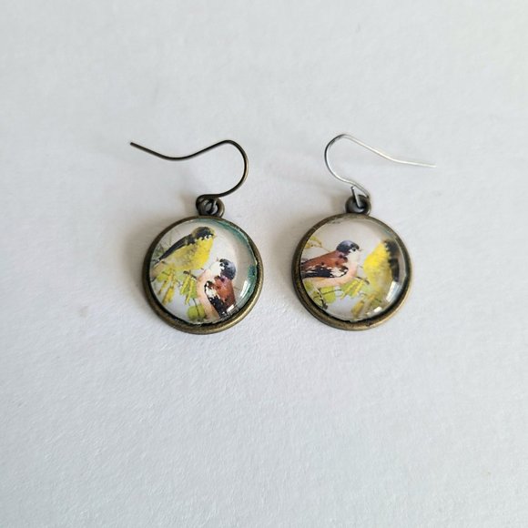 Brass round earrings with pictures of birds. - Picture 2 of 5